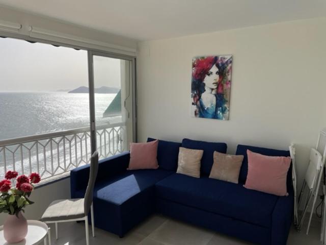 Precioso Apartamento A Estrenar En Primera Linea De Playa Benidorm Exteriör bild