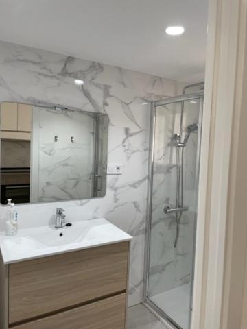 Precioso Apartamento A Estrenar En Primera Linea De Playa Benidorm Exteriör bild
